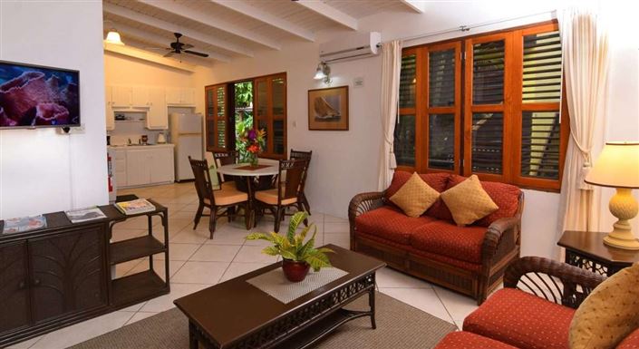 Image No.18-11 Bed Hotel for sale