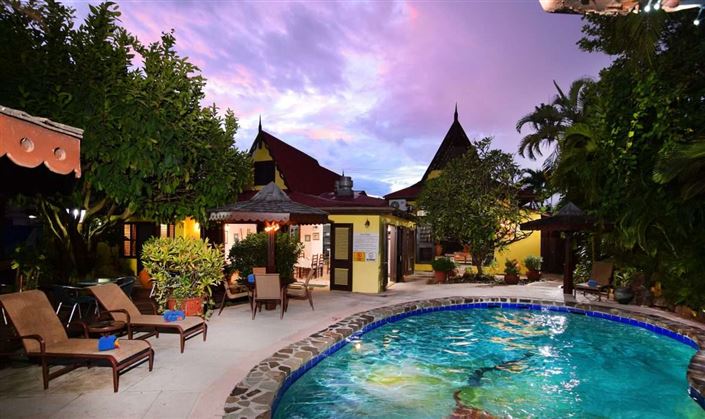 Image No.7-11 Bed Hotel for sale