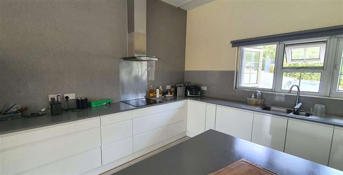 Image No.11-5 Bed Villa for sale