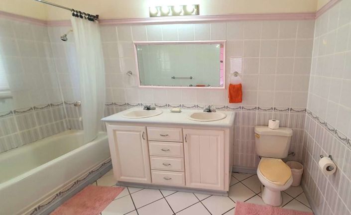 Image No.20-3 Bed Villa for sale