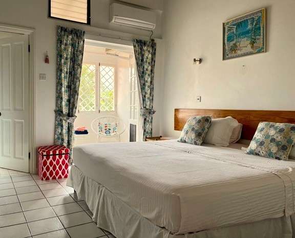 Image No.17-3 Bed Townhouse for sale