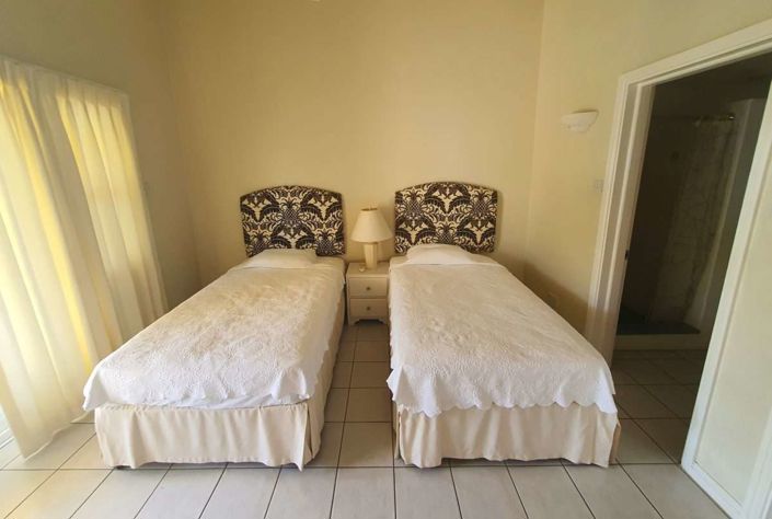 Image No.13-3 Bed Townhouse for sale