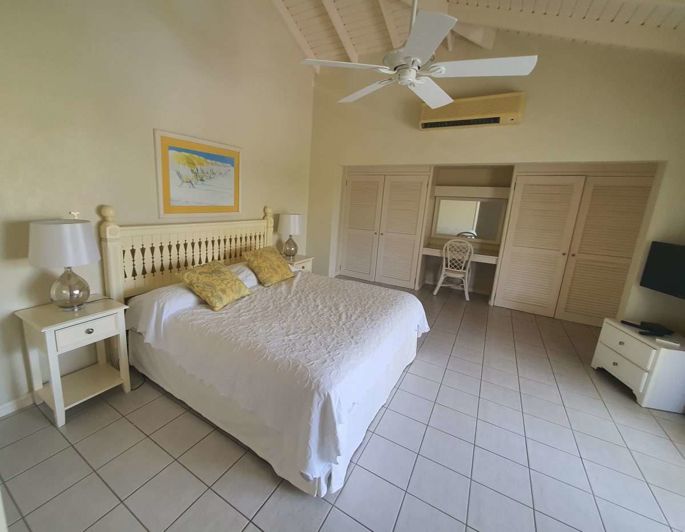 Image No.17-3 Bed Townhouse for sale