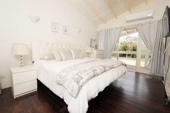 Image No.11-2 Bed Townhouse for sale