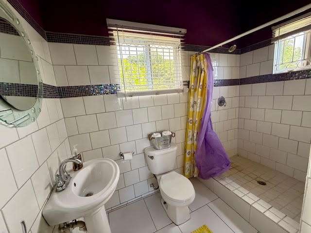 Image No.19-3 Bed Villa for sale