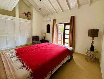 villa-butterfly-cottage-bedroom