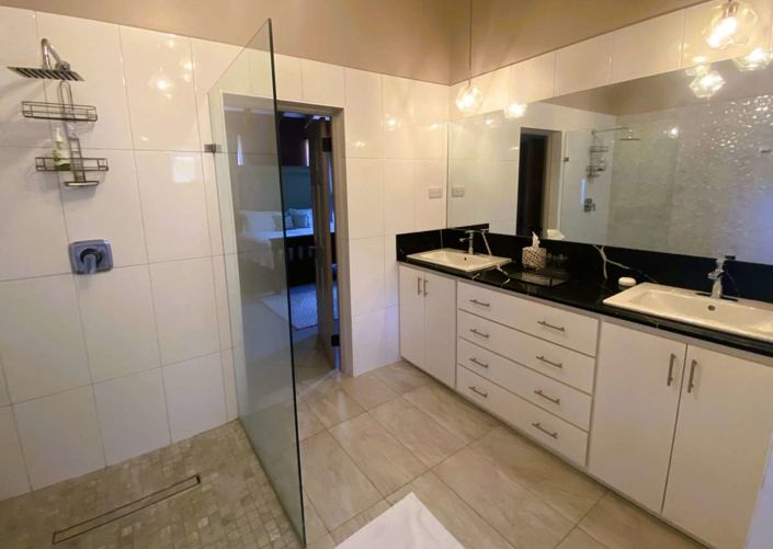 Image No.15-4 Bed Villa for sale