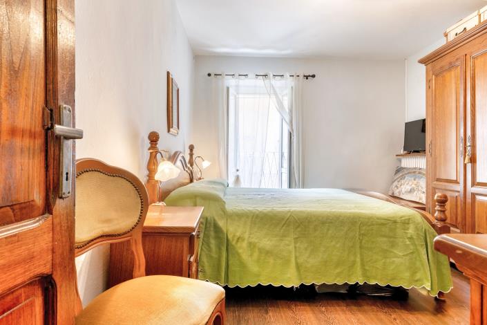 Image No.13-4 Bed Semi-Detached for sale