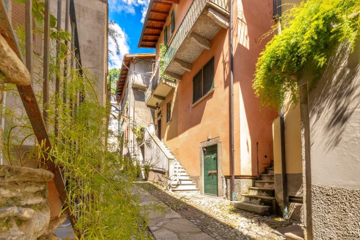 Image No.23-4 Bed Semi-Detached for sale