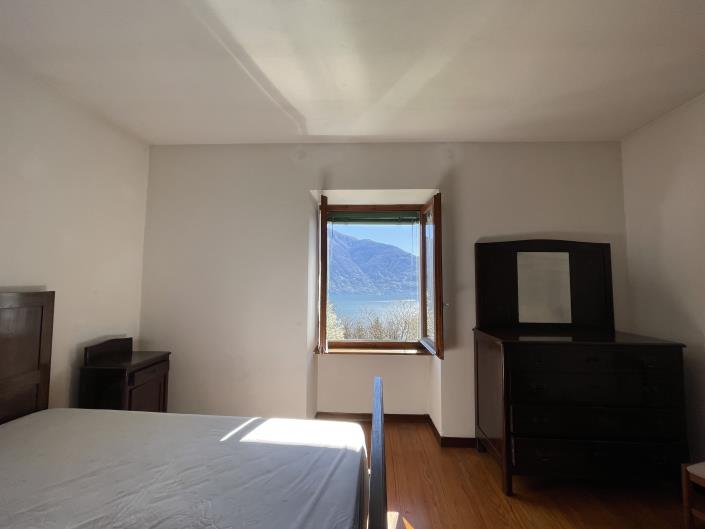 Image No.10-3 Bed House for sale