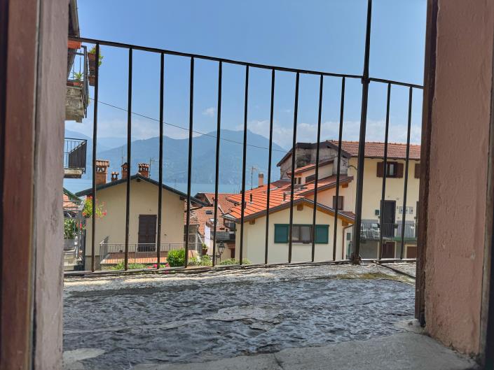 Image No.17-2 Bed Semi-Detached for sale