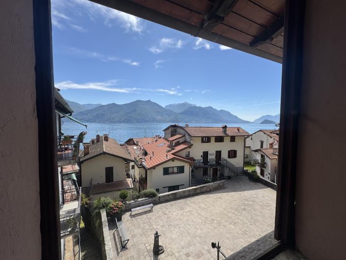 Image No.37-2 Bed Semi-Detached for sale