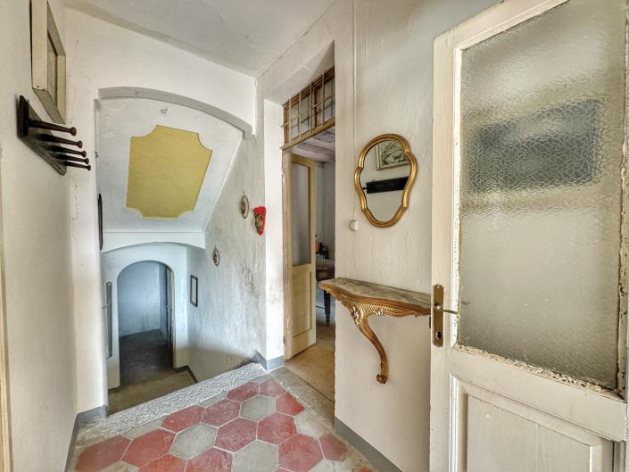 Image No.26-3 Bed Semi-Detached for sale