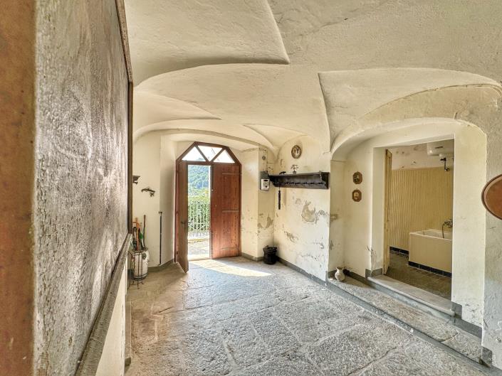 Image No.5-3 Bed Semi-Detached for sale