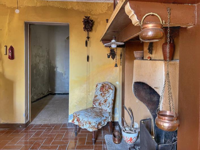 Image No.9-3 Bed Semi-Detached for sale