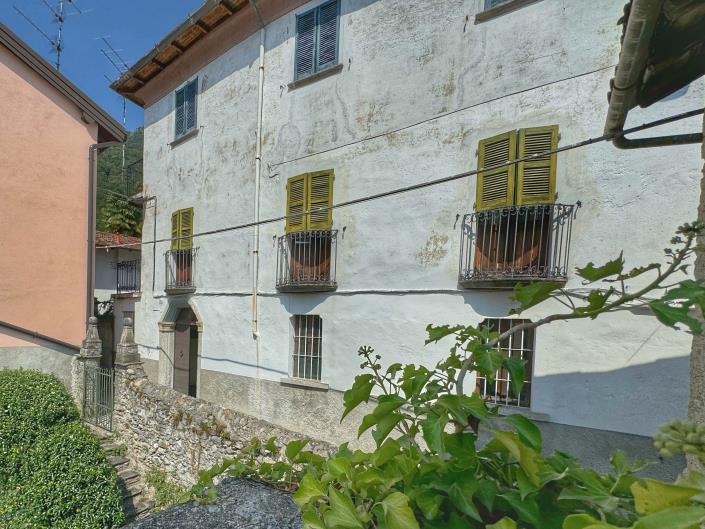 Image No.55-3 Bed Semi-Detached for sale