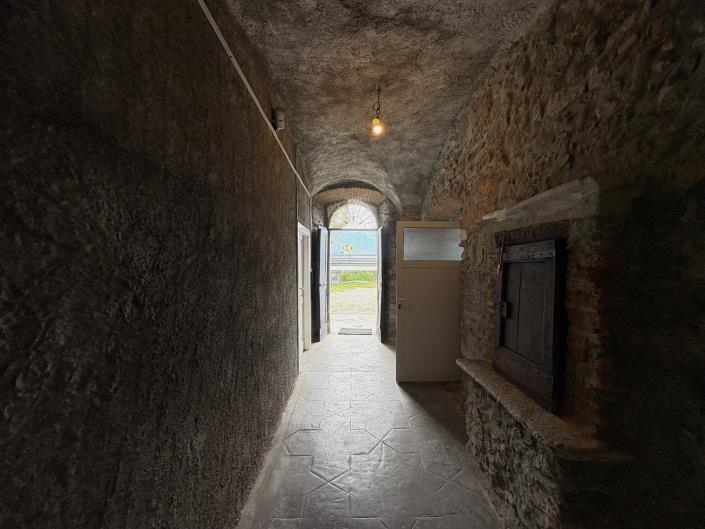 Image No.20-2 Bed Apartment for sale