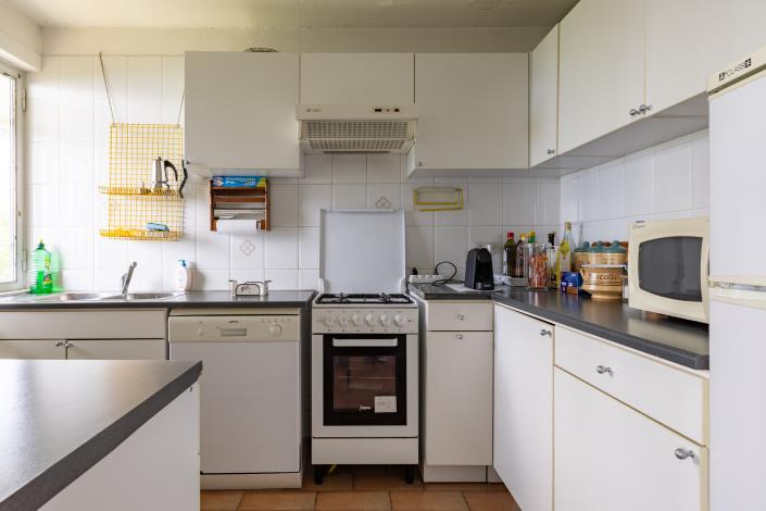 Image No.8-4 Bed House for sale