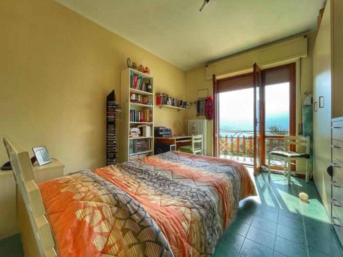 Image No.12-3 Bed Apartment for sale