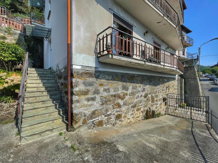 Image No.22-3 Bed Apartment for sale