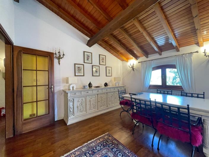 Image No.9-3 Bed Apartment for sale