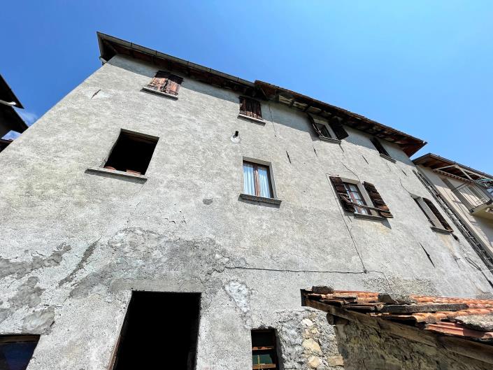 Image No.14-3 Bed Semi-Detached for sale