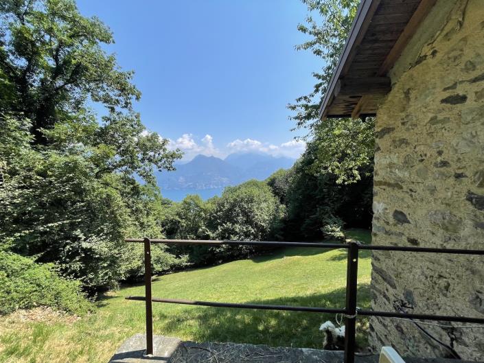 Image No.9-2 Bed House for sale