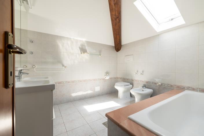 Image No.9-3 Bed Apartment for sale