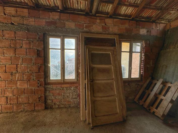 Image No.6-House for sale