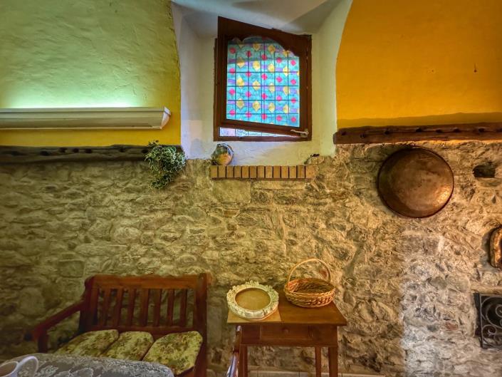 Image No.8-2 Bed Semi-Detached for sale