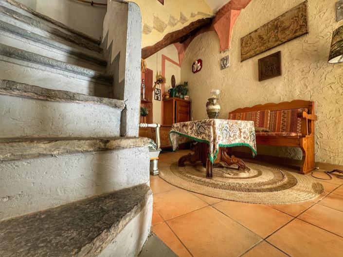 Image No.6-2 Bed Semi-Detached for sale