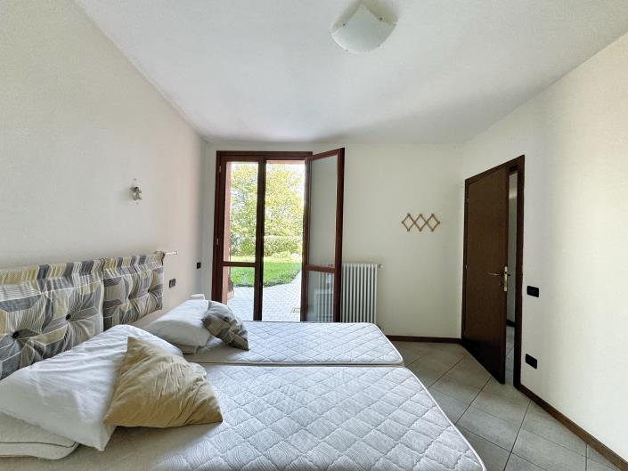 Image No.10-1 Bed Apartment for sale