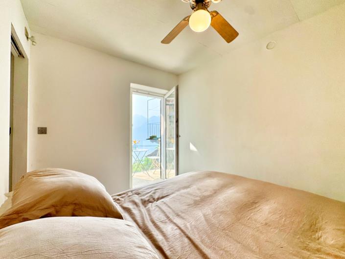 Image No.10-2 Bed Semi-Detached for sale