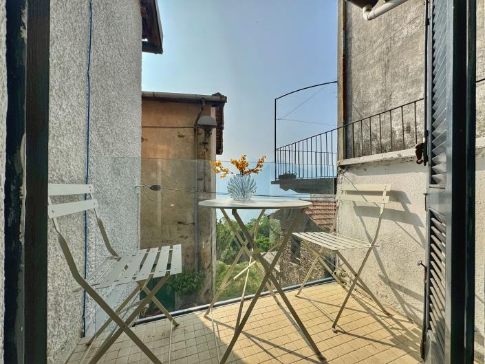 Image No.11-2 Bed Semi-Detached for sale