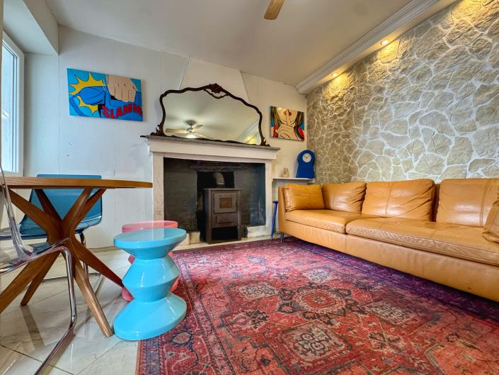 Image No.23-2 Bed Semi-Detached for sale