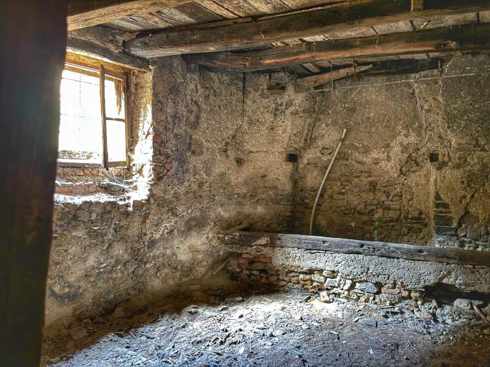 Image No.15-9 Bed House for sale