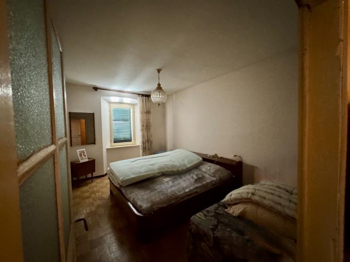 Image No.21-5 Bed Apartment for sale