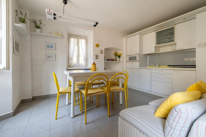 Image No.24-4 Bed Apartment for sale