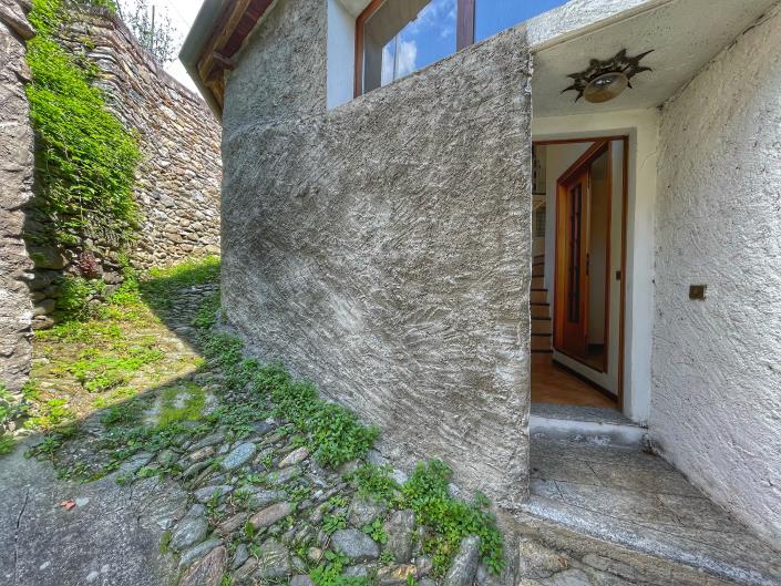 Image No.15-3 Bed House for sale