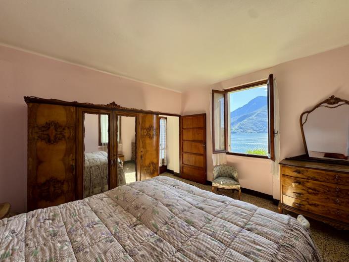 Image No.16-4 Bed House for sale