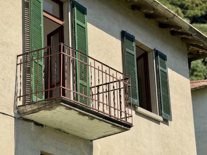 Image No.6-4 Bed House for sale