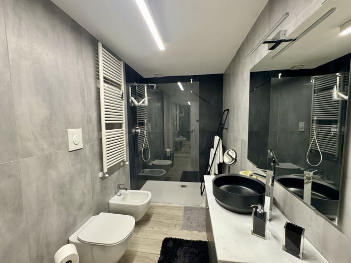 Image No.22-2 Bed Apartment for sale