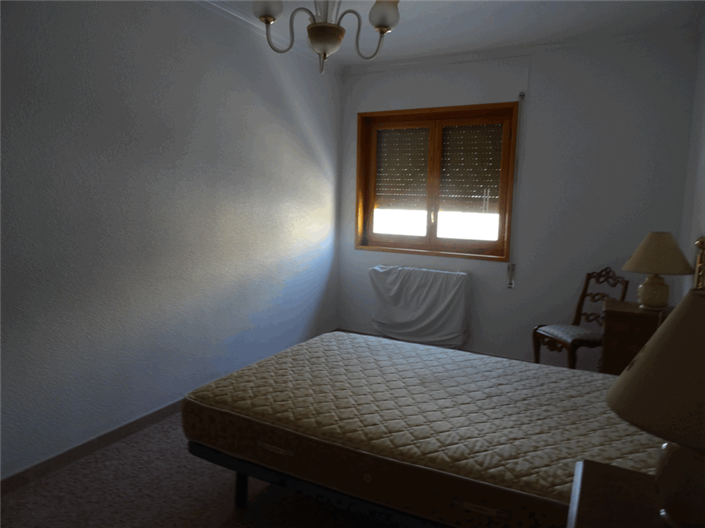 Image No.12-3 Bed Townhouse for sale