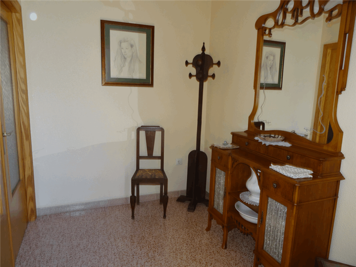 Image No.20-3 Bed Townhouse for sale