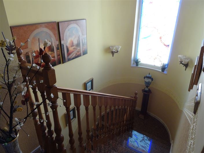 Image No.28-5 Bed Townhouse for sale