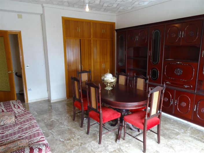 Image No.14-6 Bed Apartment for sale