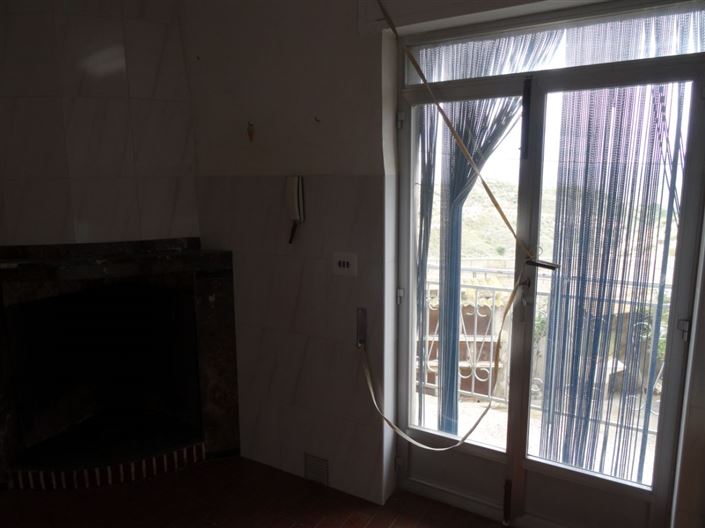 Image No.22-6 Bed Apartment for sale