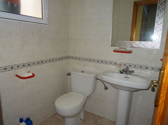 Image No.11-4 Bed Townhouse for sale