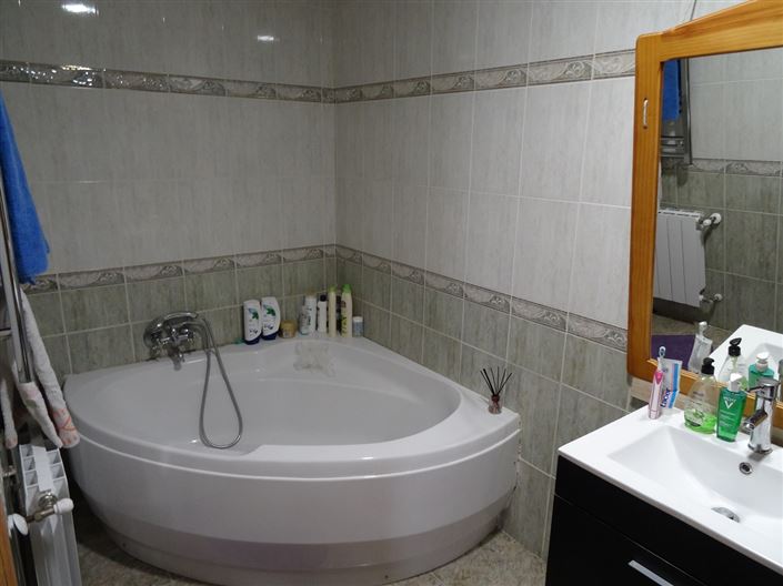 Image No.16-5 Bed Townhouse for sale