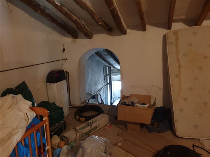 Image No.29-5 Bed Townhouse for sale